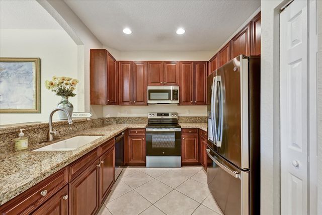 4870 Bonsai Circle 100, Palm Beach Gardens, FL 33418