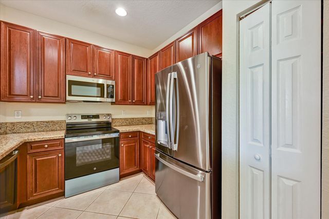 4870 Bonsai Circle 100, Palm Beach Gardens, FL 33418