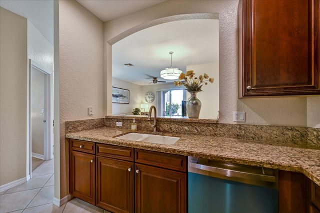 4870 Bonsai Circle 100, Palm Beach Gardens, FL 33418