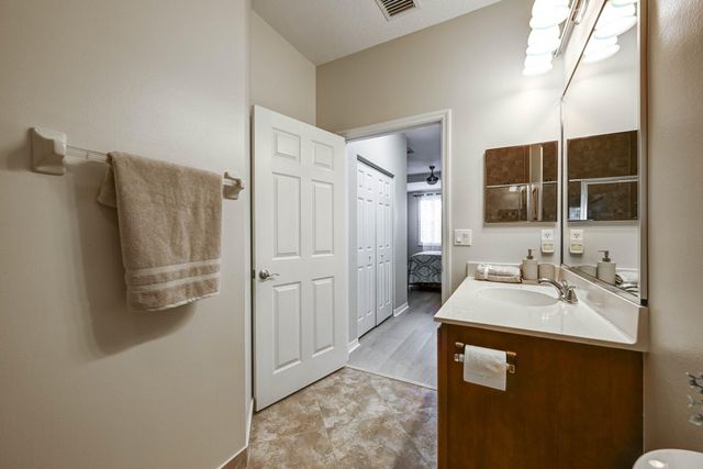 4870 Bonsai Circle 100, Palm Beach Gardens, FL 33418