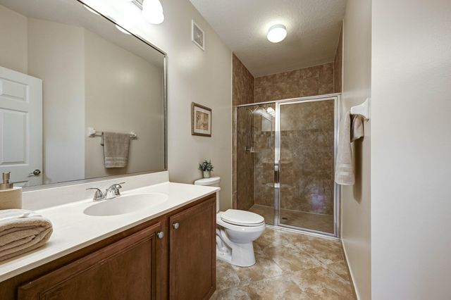 4870 Bonsai Circle 100, Palm Beach Gardens, FL 33418