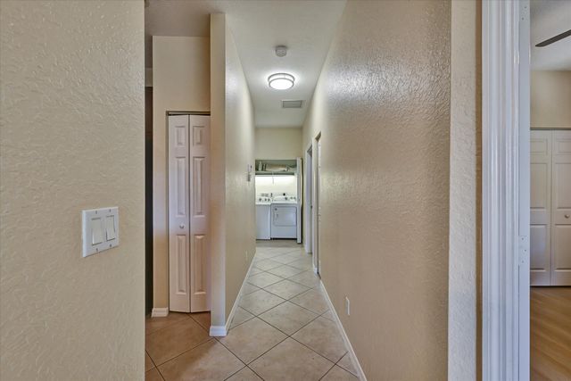 4870 Bonsai Circle 100, Palm Beach Gardens, FL 33418