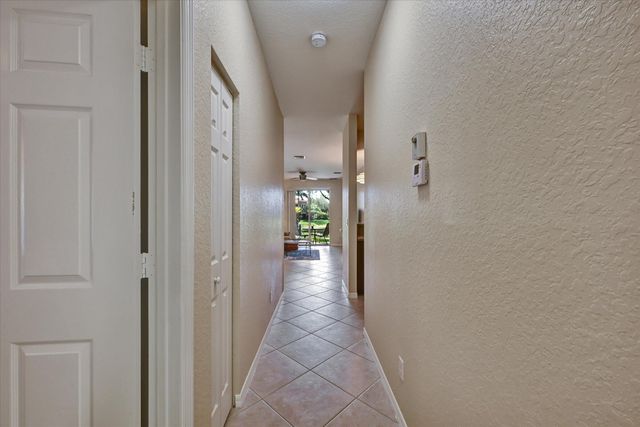 4870 Bonsai Circle 100, Palm Beach Gardens, FL 33418