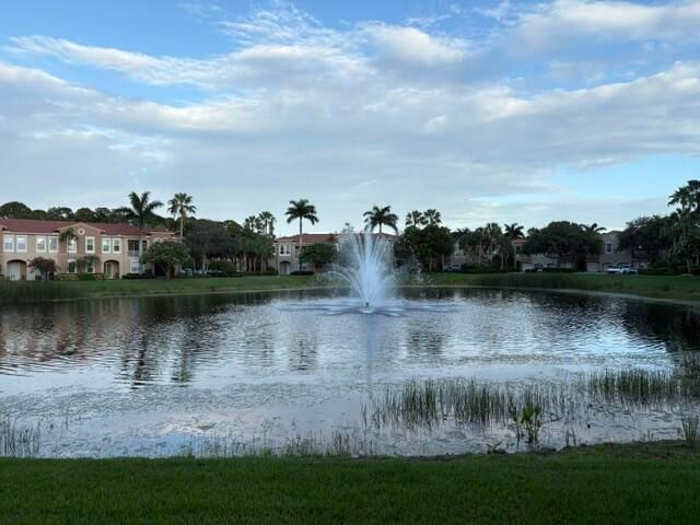 4870 Bonsai Circle 100, Palm Beach Gardens, FL 33418