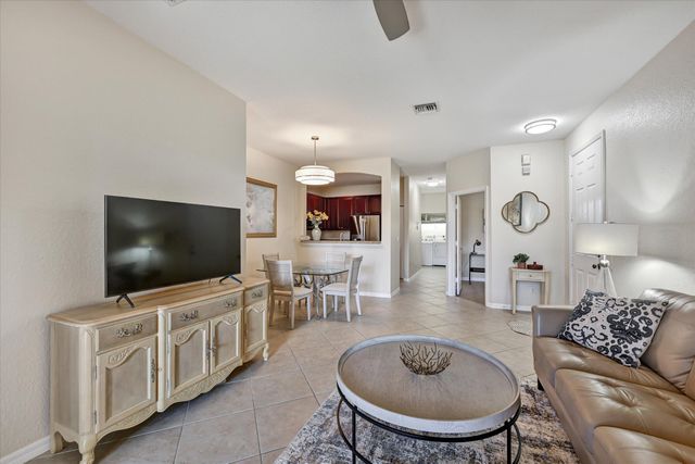 4870 Bonsai Circle 100, Palm Beach Gardens, FL 33418