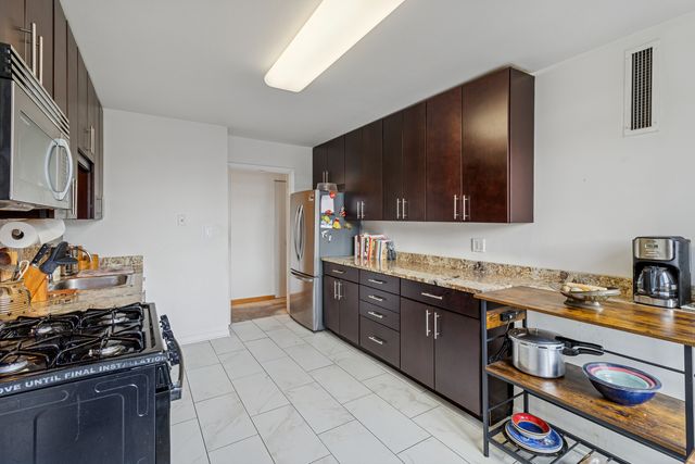 5201 S CORNELL Avenue 3E, Chicago, IL 60615