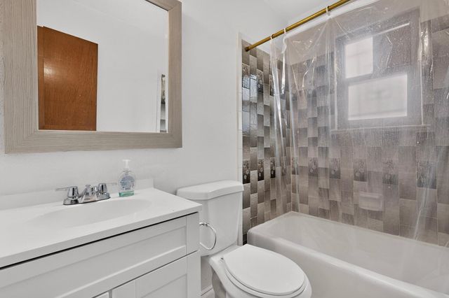 2835 Estrella Brillante Street NW, Albuquerque, NM 87120