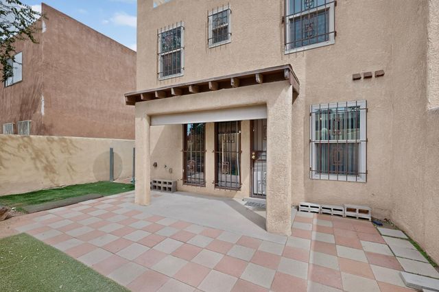 2835 Estrella Brillante Street NW, Albuquerque, NM 87120