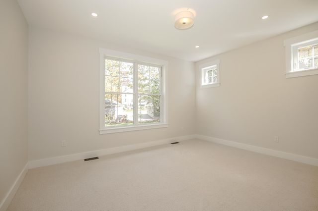 91 Cedar Street, Hopkinton, NH 03229
