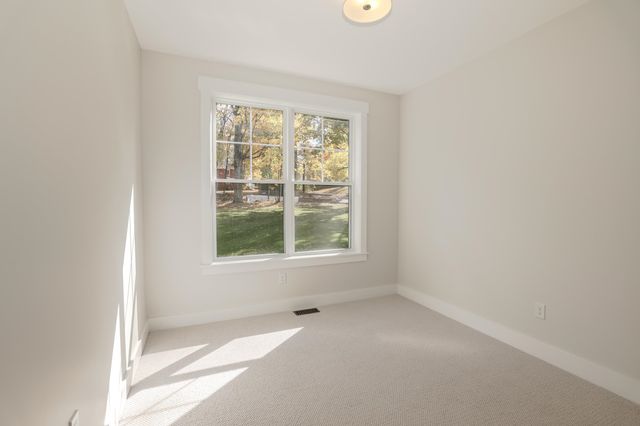 91 Cedar Street, Hopkinton, NH 03229