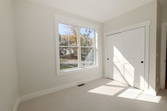 91 Cedar Street, Hopkinton, NH 03229