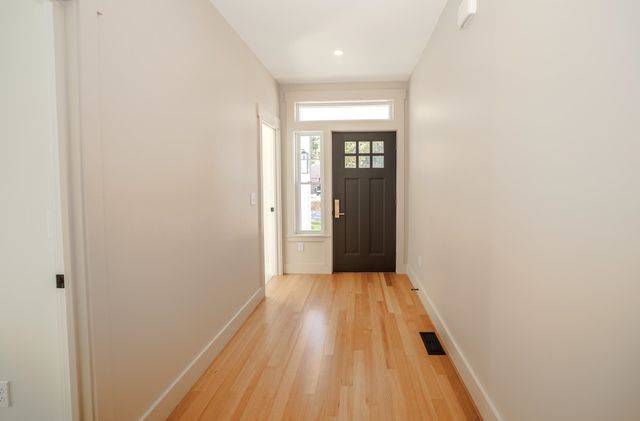 91 Cedar Street, Hopkinton, NH 03229