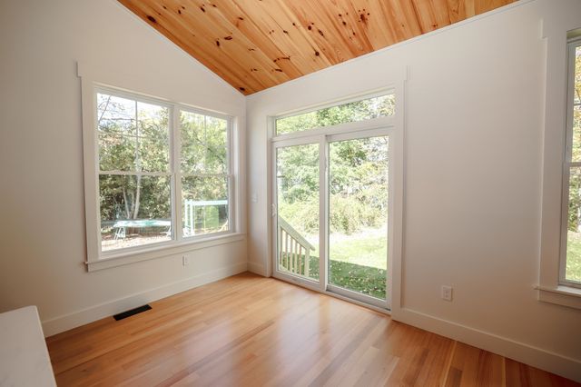 91 Cedar Street, Hopkinton, NH 03229