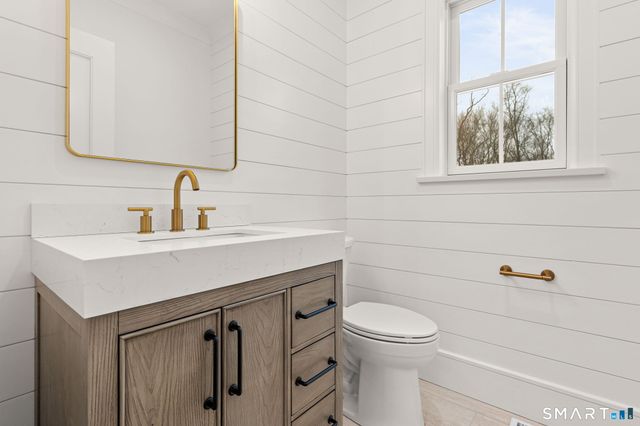 210 Pansy Road, Fairfield, CT 06824