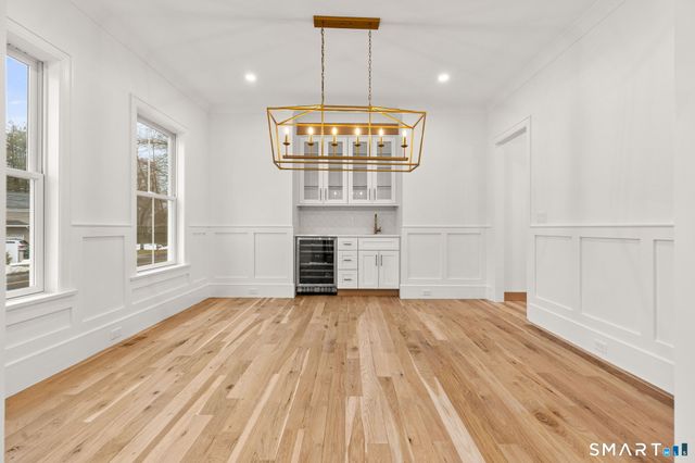 210 Pansy Road, Fairfield, CT 06824