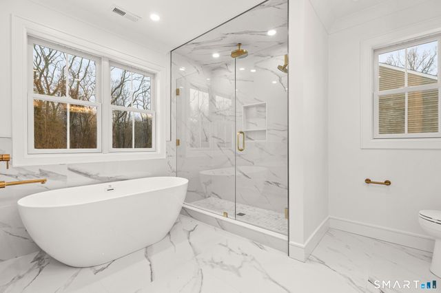 210 Pansy Road, Fairfield, CT 06824