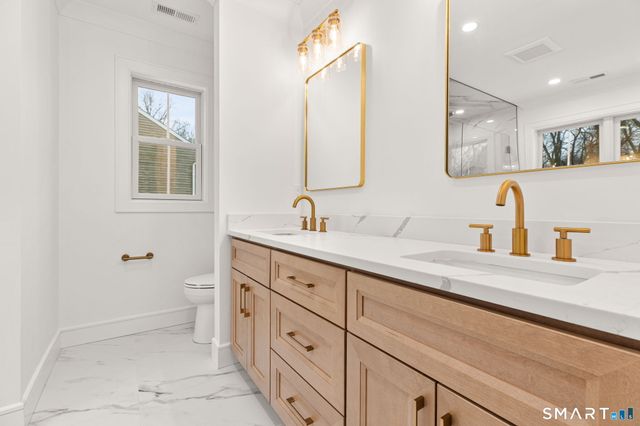 210 Pansy Road, Fairfield, CT 06824