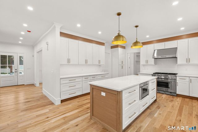 210 Pansy Road, Fairfield, CT 06824