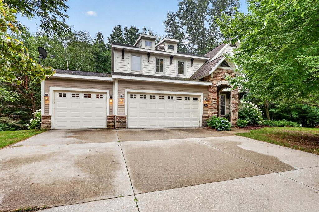 16826 Birchview Drive, Crockery Twp, MI 49448