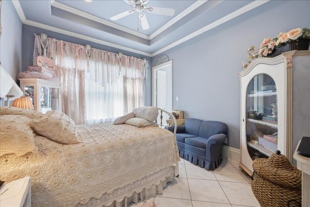 10041 Jay Road, Hitchcock, TX 77563