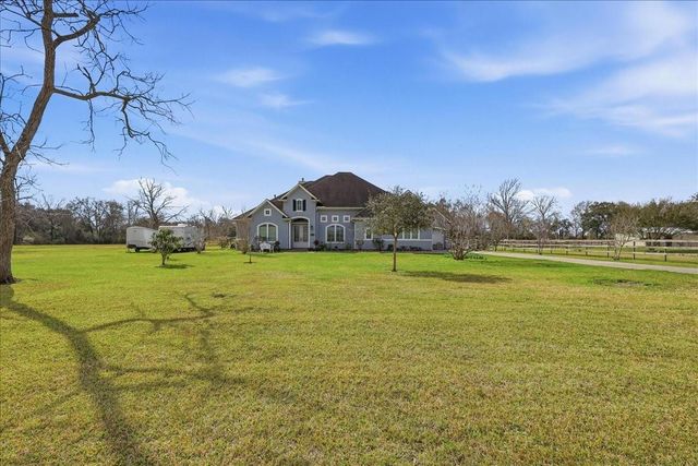 10041 Jay Road, Hitchcock, TX 77563