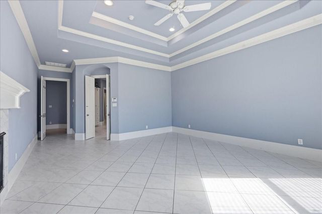 10041 Jay Road, Hitchcock, TX 77563