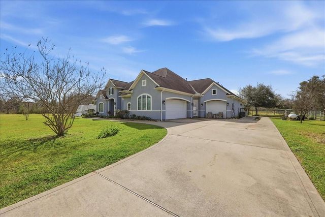 10041 Jay Road, Hitchcock, TX 77563