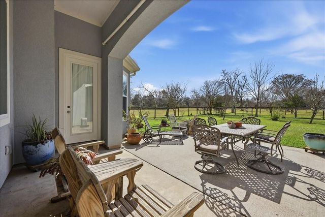 10041 Jay Road, Hitchcock, TX 77563