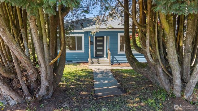 1717 Lake Park Drive SW, Tumwater, WA 98512