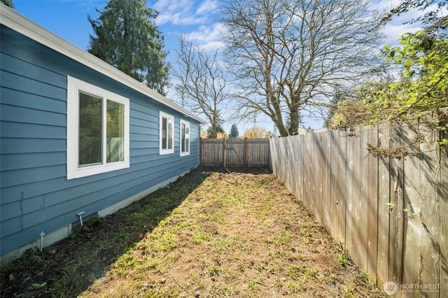 1717 Lake Park Drive SW, Tumwater, WA 98512