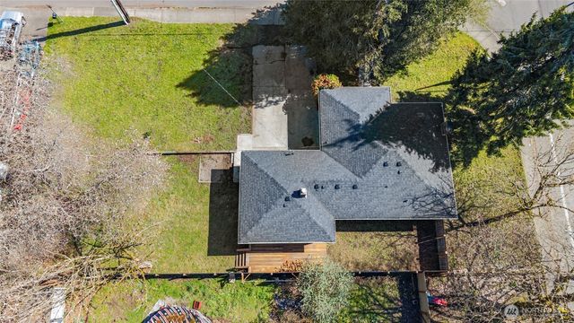 1717 Lake Park Drive SW, Tumwater, WA 98512