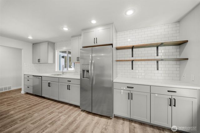 1717 Lake Park Drive SW, Tumwater, WA 98512