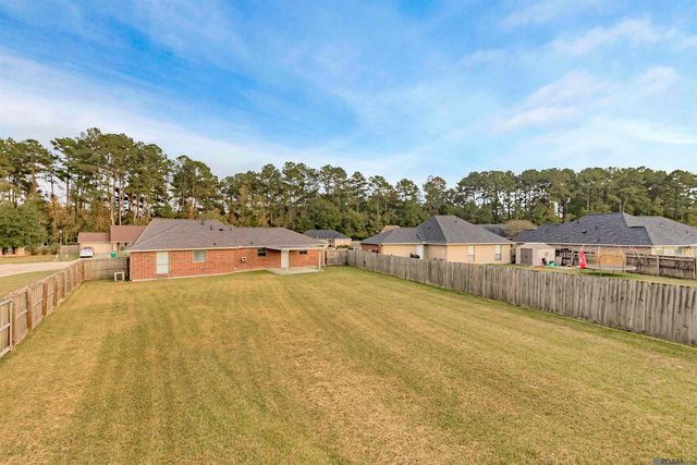 25879 Sagewood Dr, Denham Springs, LA 70726