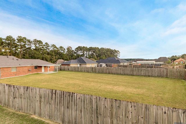 25879 Sagewood Dr, Denham Springs, LA 70726