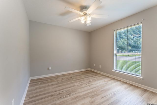 25879 Sagewood Dr, Denham Springs, LA 70726