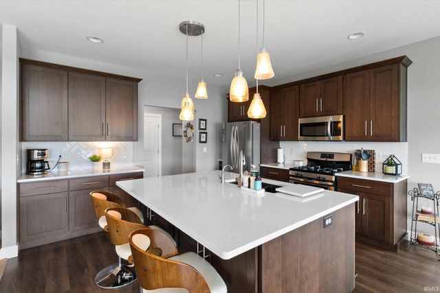 13476 Martingale Cove, Grabill, IN 46741