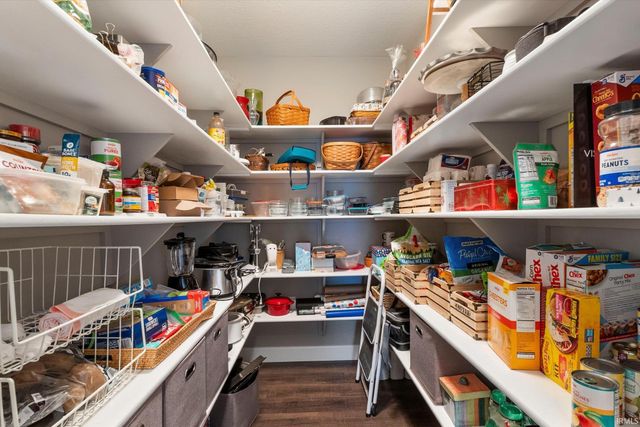 13476 Martingale Cove, Grabill, IN 46741