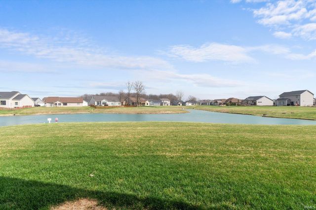 13476 Martingale Cove, Grabill, IN 46741