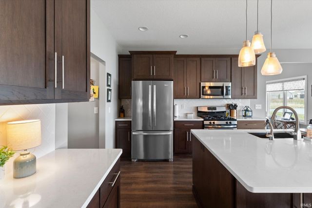 13476 Martingale Cove, Grabill, IN 46741