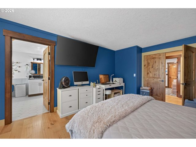14187 CONWAY Dr, Oregon City, OR 97045