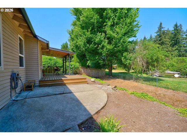 14187 CONWAY Dr, Oregon City, OR 97045