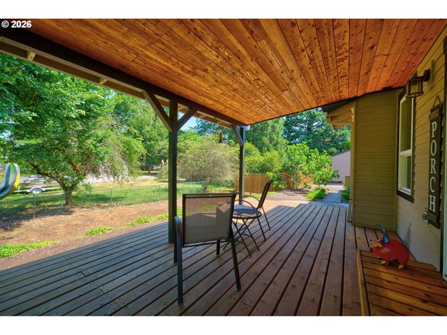 14187 CONWAY Dr, Oregon City, OR 97045