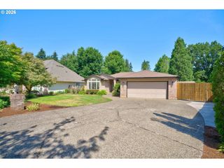 14187 CONWAY Dr, Oregon City, OR 97045