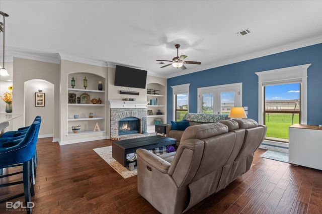 2389 Tallgrass Circle, Bossier City, LA 71111