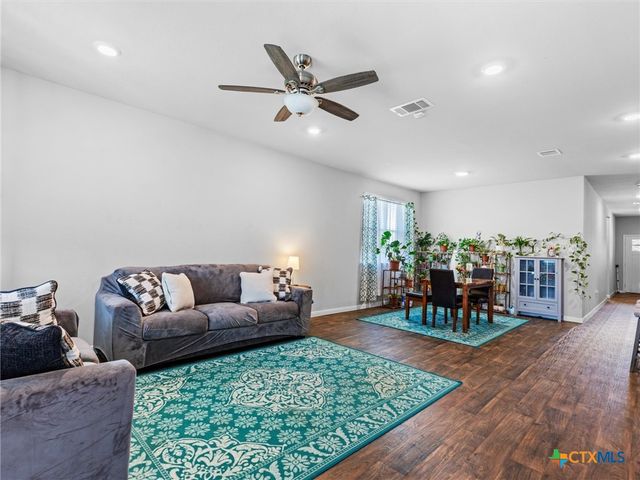 543 Golden Grove Parkway, San Marcos, TX 78666