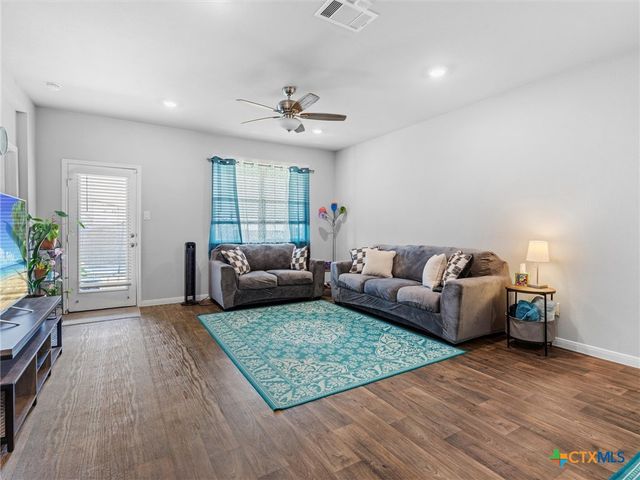 543 Golden Grove Parkway, San Marcos, TX 78666
