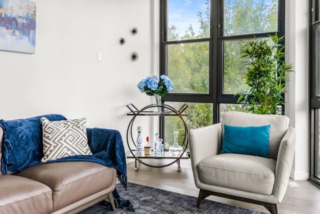 800 Embassy DR 337, Austin, TX 78702