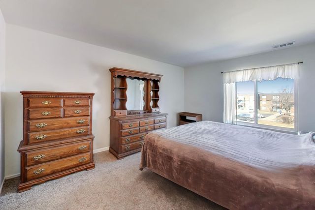 717 Killarney Court 2D, Schaumburg, IL 60193