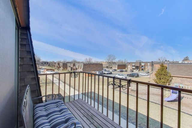 717 Killarney Court 2D, Schaumburg, IL 60193