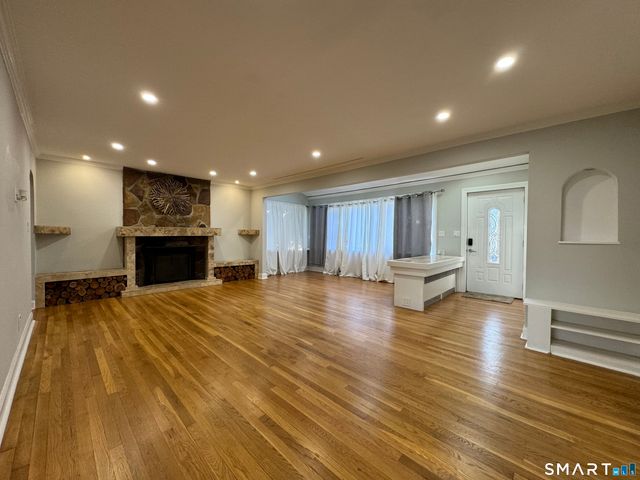 415 Savoy Street, Bridgeport, CT 06606